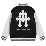 Collegejacke mit Friedhofs-Kreuz-Logo und Chromherzen